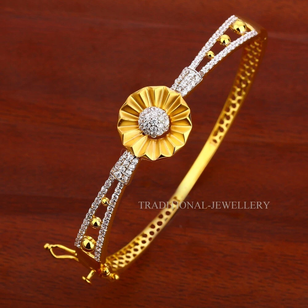 Beautiful kada shop