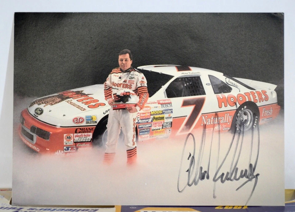 Action Napa Alan Kulwicki 1998 #7 Hooters NASCAR 1/24 Ford + Tarjeta de autógrafo 1992 Foto 3 de 4