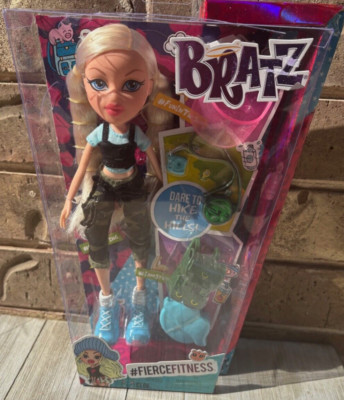 Bratz Doll Cloe Fierce Fitness MGA Entertainment 2015 Hiking Explorer Themed