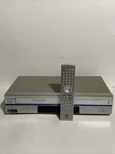 HITACHI DV-PF74U (C) DVD / VCR COMBO RECORDER W/ REMOTE Read