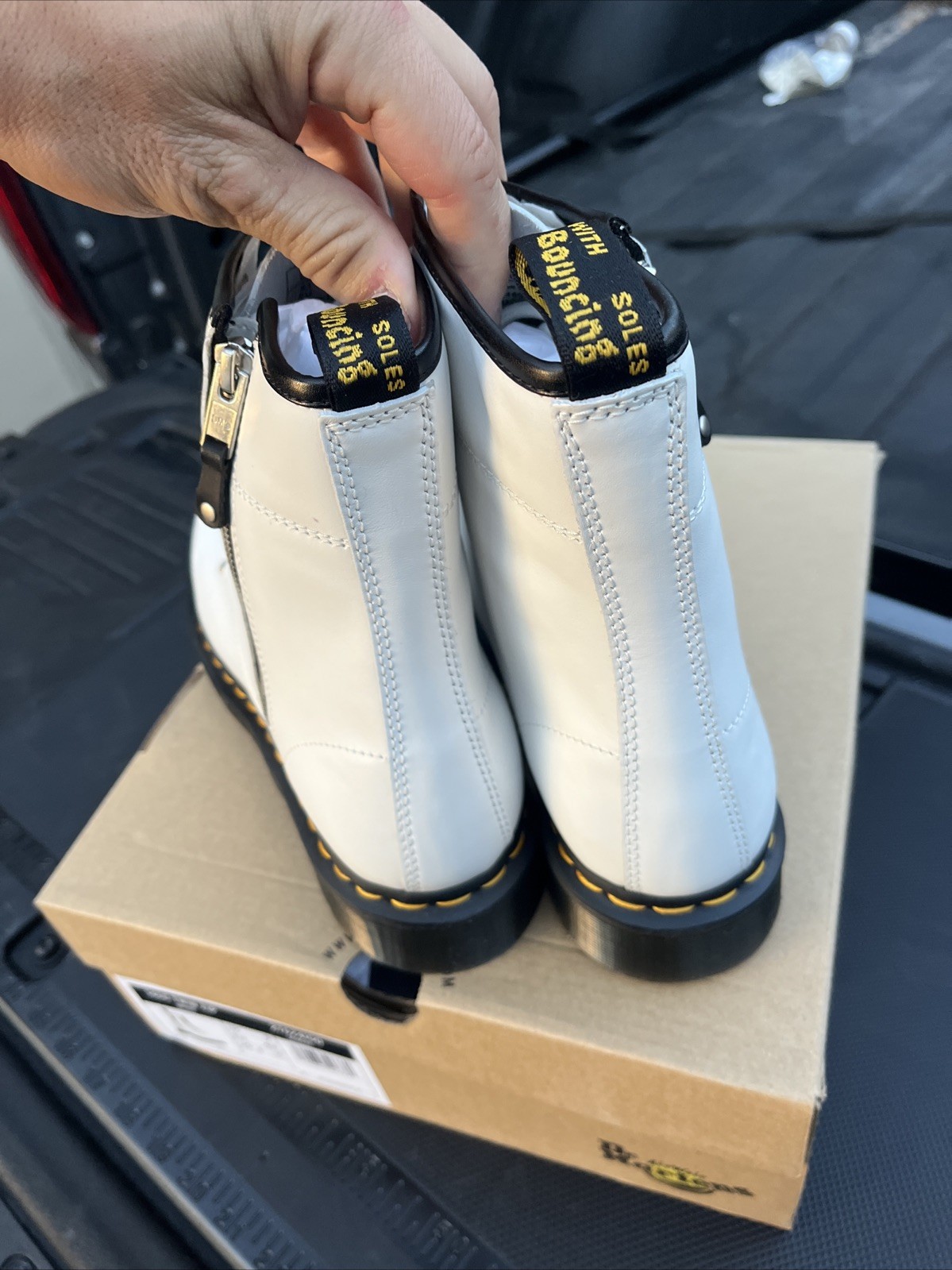 Dr. Martens Doc 1460 Twin Double Zip Boots 8 Eye White Sendal Women’s Size 11 thumbnail 6