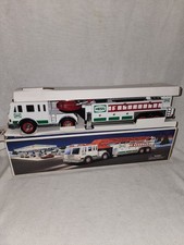 2000 Hess Fire Truck With Box