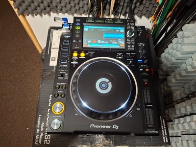 Pioneer CDJ-2000NXS2 Multi-Player