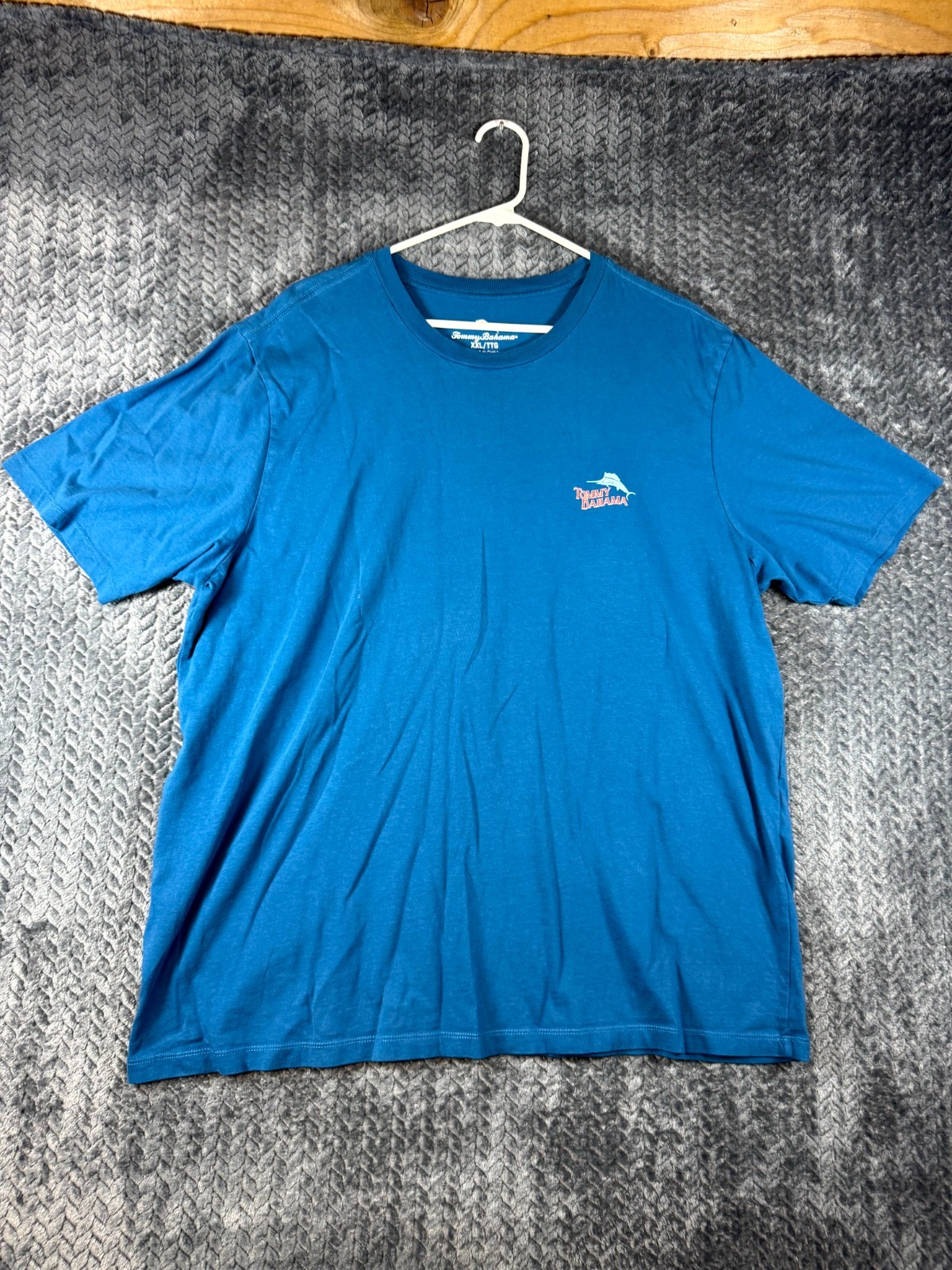 Tommy Bahama T Shirt Mens 2XL Blue Cotton Salt Shakers Graphic Back Crewneck