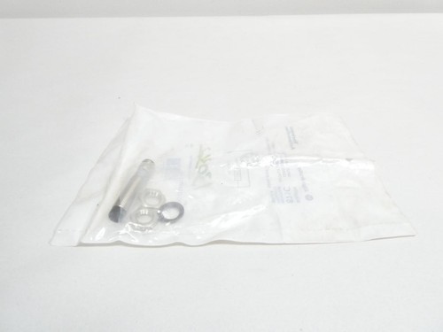 Allen Bradley 871C-DT4NP12-D4 Proximity Sensor 10-30v-dc - Picture 2 of 5