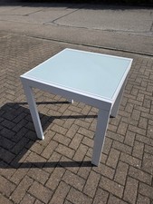 Esstisch, Esszimmertisch, ausziehbar von 70 auf 140cm, Neupreis: 99,95€.