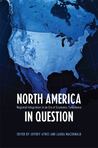 North America in Question by Jeffrey Ayres, Laura Macdonald - 9781442642140