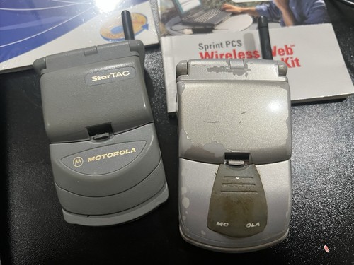 Motorola StarTAC and TIMEPORT Cell Phone Parts Only Read Description - Picture 7 of 16