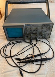 TEKTRONIX 2201 OSCILISCOPE