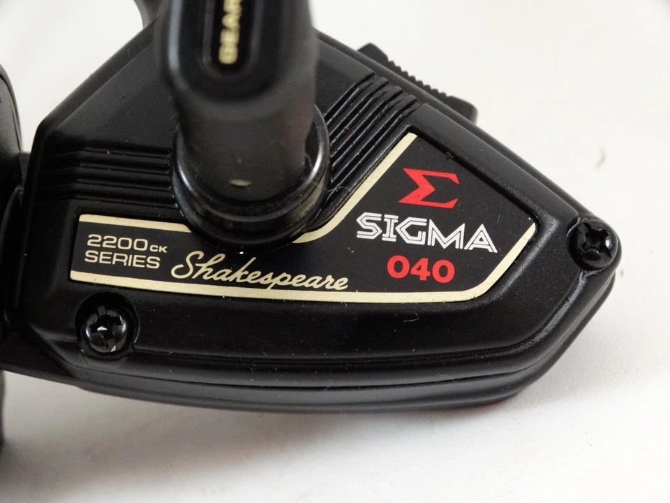 Carrete de pesca Shakespeare serie 2200 CK Sigma 040 hecho en Japón Foto 2 de 4