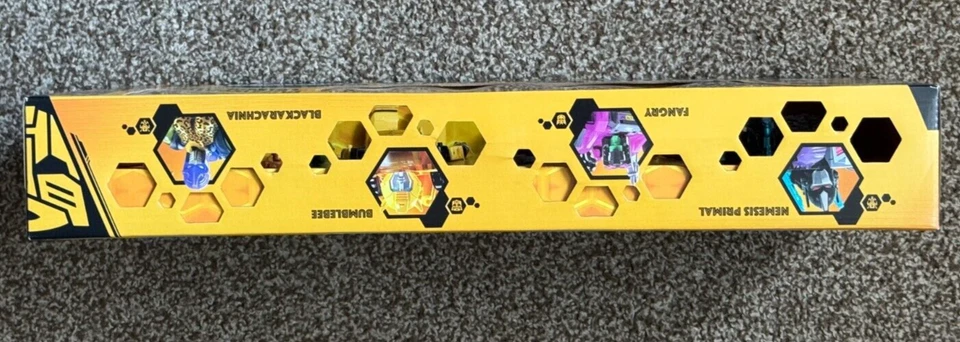 Transformers WFC Buzzworthy Bumblebee Worlds Collide Target Exclusive 4 Pack - Image 3 of 4
