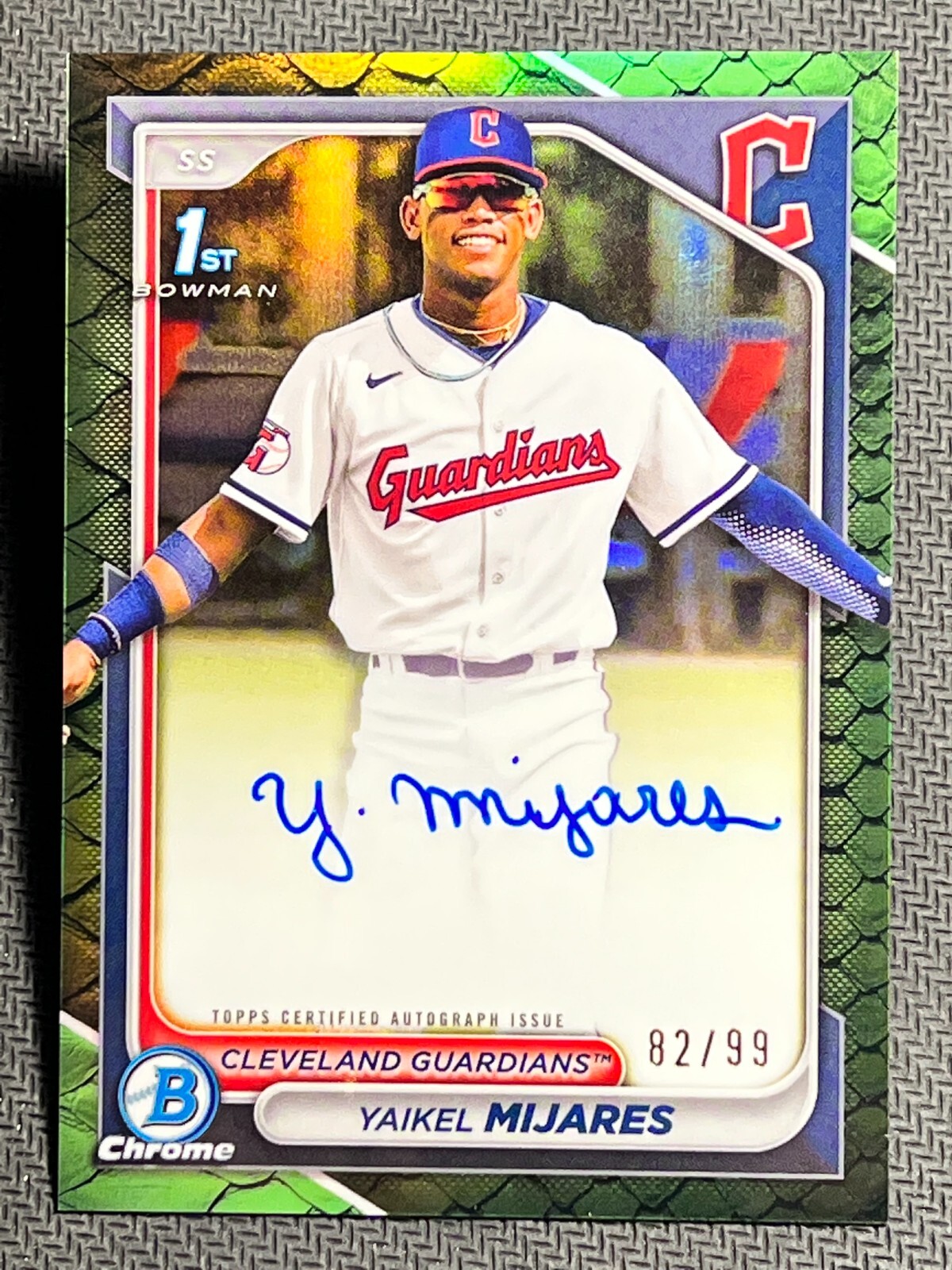 2024 Bowman Chrome 1st GREEN REFRACTOR PROSPECT ROOKIE AUTO Yaikel Mijares 82/99