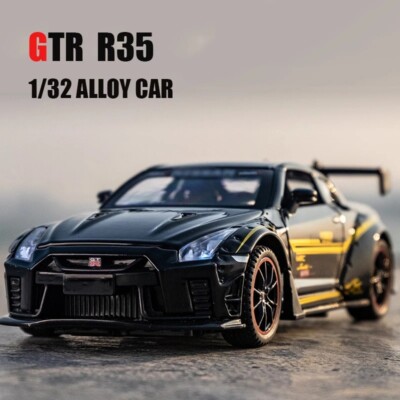 Skyline R34 R35 Diecast Modell. Precision Crafted Simulation of Racing im Maßstab 1:32