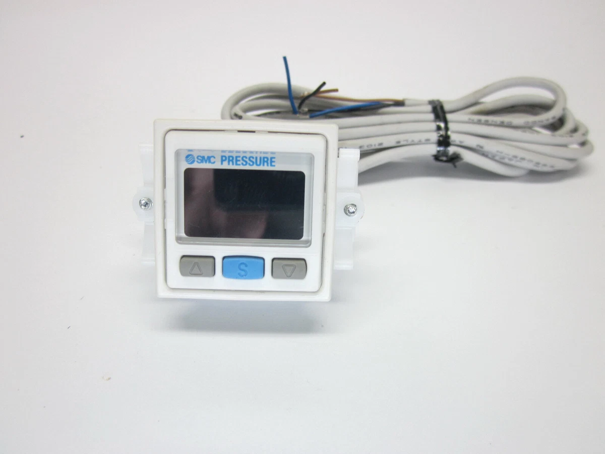 SMC ZSE30A01BPG Digital Pressure Vacuum Switch To, 41 OFF