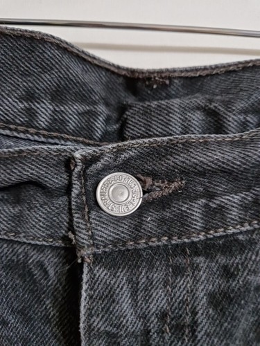 Levi's Black 505 W40 L30 Mens Straight Leg - Picture 2 of 14
