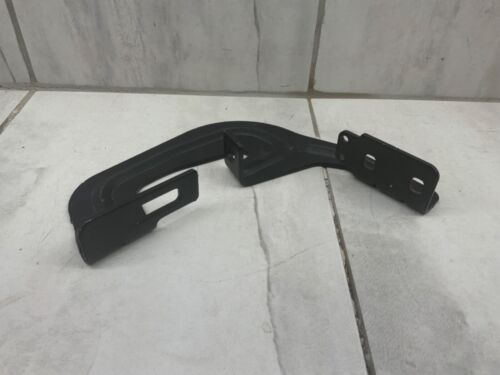 GM OEM-Running Board Step Nerf Bar Bracket 19211762 - Picture 4 of 8