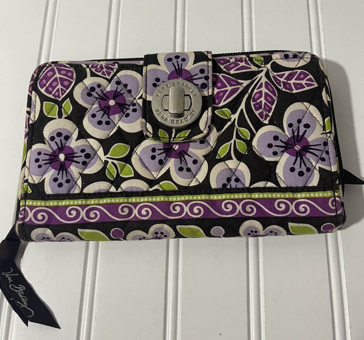 Vera Bradley wallet purple plum petals zip shut x toggle