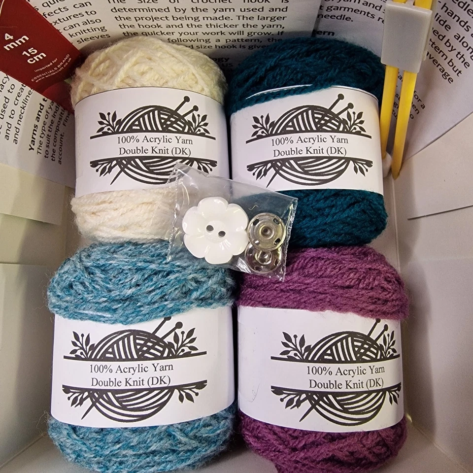 Chistmas Gift Learn To Knit & Crochet Beginners Starter Kit In Gift Box - Image 2 of 3