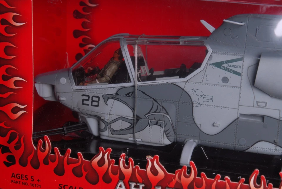 ¡Raro! Helicóptero Super Cobra 21st Century Toys 1:18 AH-1W nuevo con buena caja Foto 4 de 4