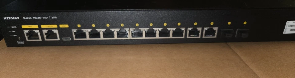 NETGEAR M4250-10G2F-POE+ GSM4212P-100NAS MANAGED SWITCH - Image 3 of 4