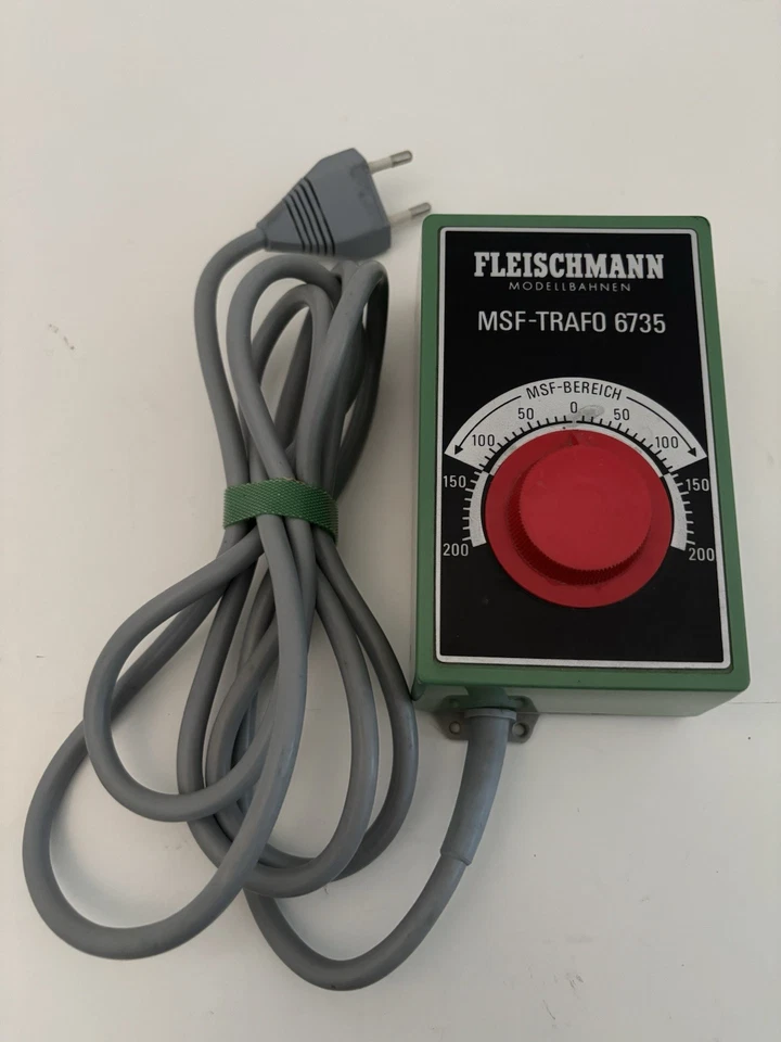 Fleischmann Trasformatore 6735 Perfettamente Funzionante Per Treni Elettrici - Immagine 2 di 4