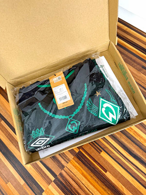 Umbro Werder Bremen Centenary Shirt Uni Trikot Gr. S Kurzarm HDIYL
