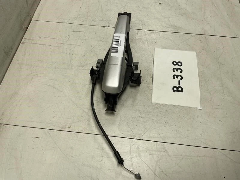 Volvo V50 T5 2005 puerta trasera derecha pasajero puerta exterior manija reale OEM Foto 2 de 4