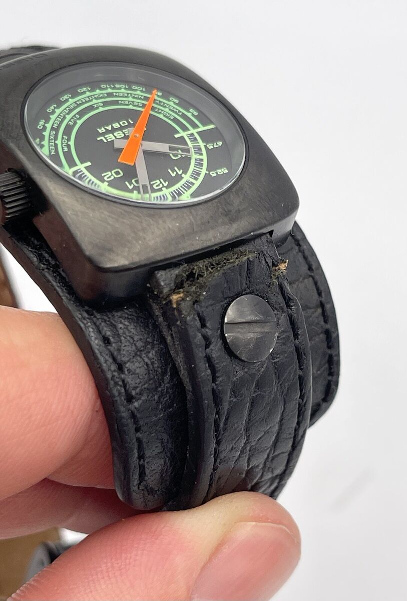 Vintage Diesel Unisex DZ2081 Cuff Leather Band Radar Dial Vintage Diesel Unisex DZ2081 Cuff Leather Band Radar Dial
