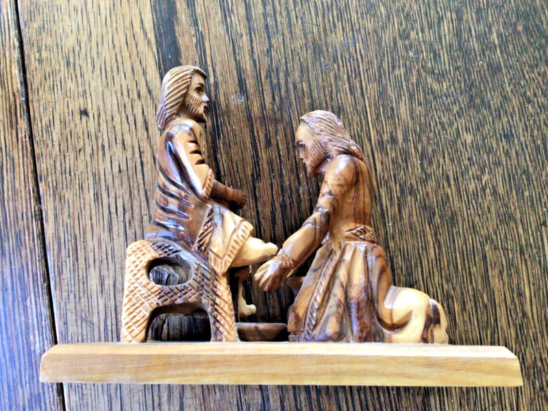 Jesus "Washing of the Feet” 5.5” Handmade Wood Sculpture frHoly Land FOLK ART