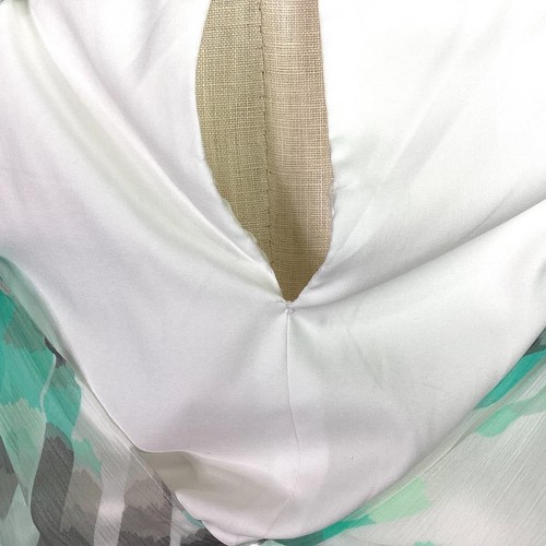 Vince Camuto Maxi Dress Women 14 White Blue Gray Geometric Keyhole Halter Beaded - Picture 7 of 11