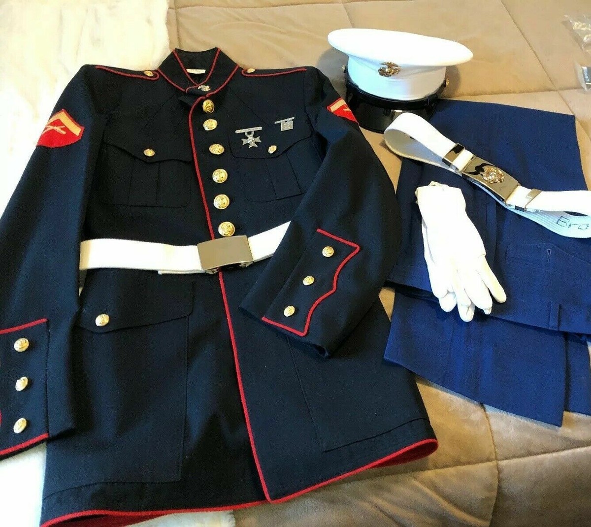USMC Dress Belt US Marine Corps Staff NCO Parade & Ball Dress Blues White Belt With Buckle USMC Dress Belt US Marine Corps Staff NCO Parade & Ball Dress Blues White Belt With Buckle
