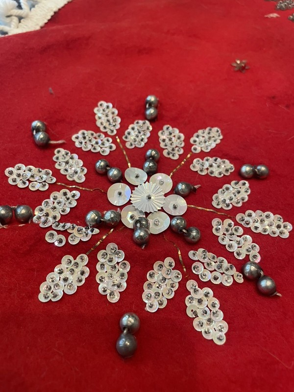 Vintage Large Felt Christmas Tree Skirt Sequins Beads Snowflake