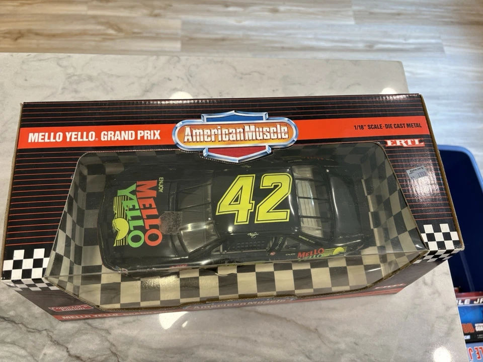Kyle Petty Mello Yellow Nascar 1/18 Diecast ERTL American Muscle Pontiac #42  - Image 2 of 2