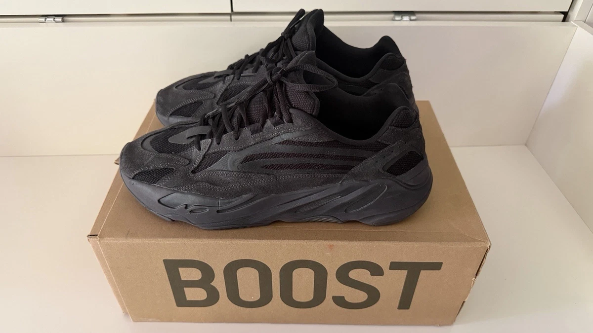 adidas gazelle silver green womens Adidas Yeezy Boost 700 Wave Runner main image 0