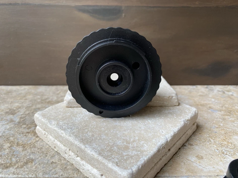 [CUSTOM] Holga 60mm f/8, Manual Focus Lens for Canon DSLR Camera - Image 3 of 4