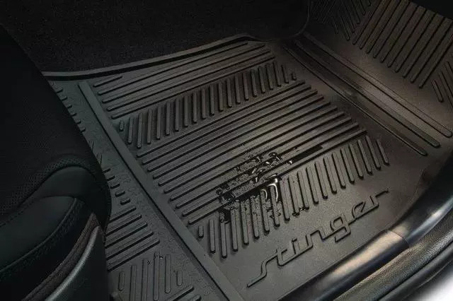 Alfombrillas todo tiempo para Kia Stinger 2018 (N/P J5F13-AC000)