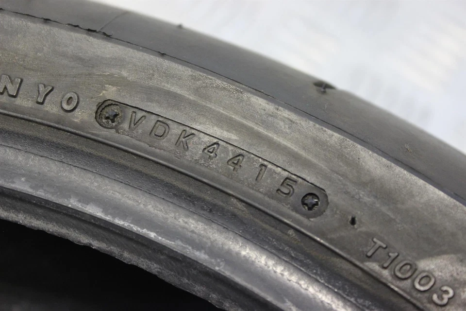 Aprilia RSV 1000 Mille Tyre Front 120/70-17 BT016 2001 2002 RSV1000 B161 - Image 4 of 4