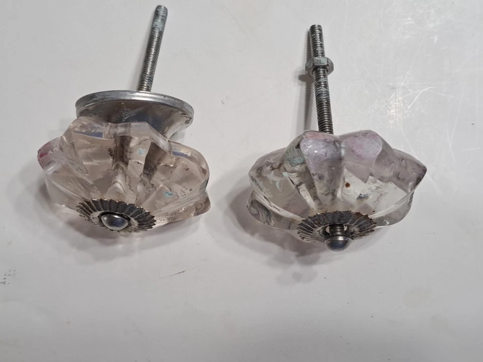 Винтажный набор из 2 стеклянных ручек для выдвижных ящиков шкафов серебристые и прозрачные - Изображение 4 из 4