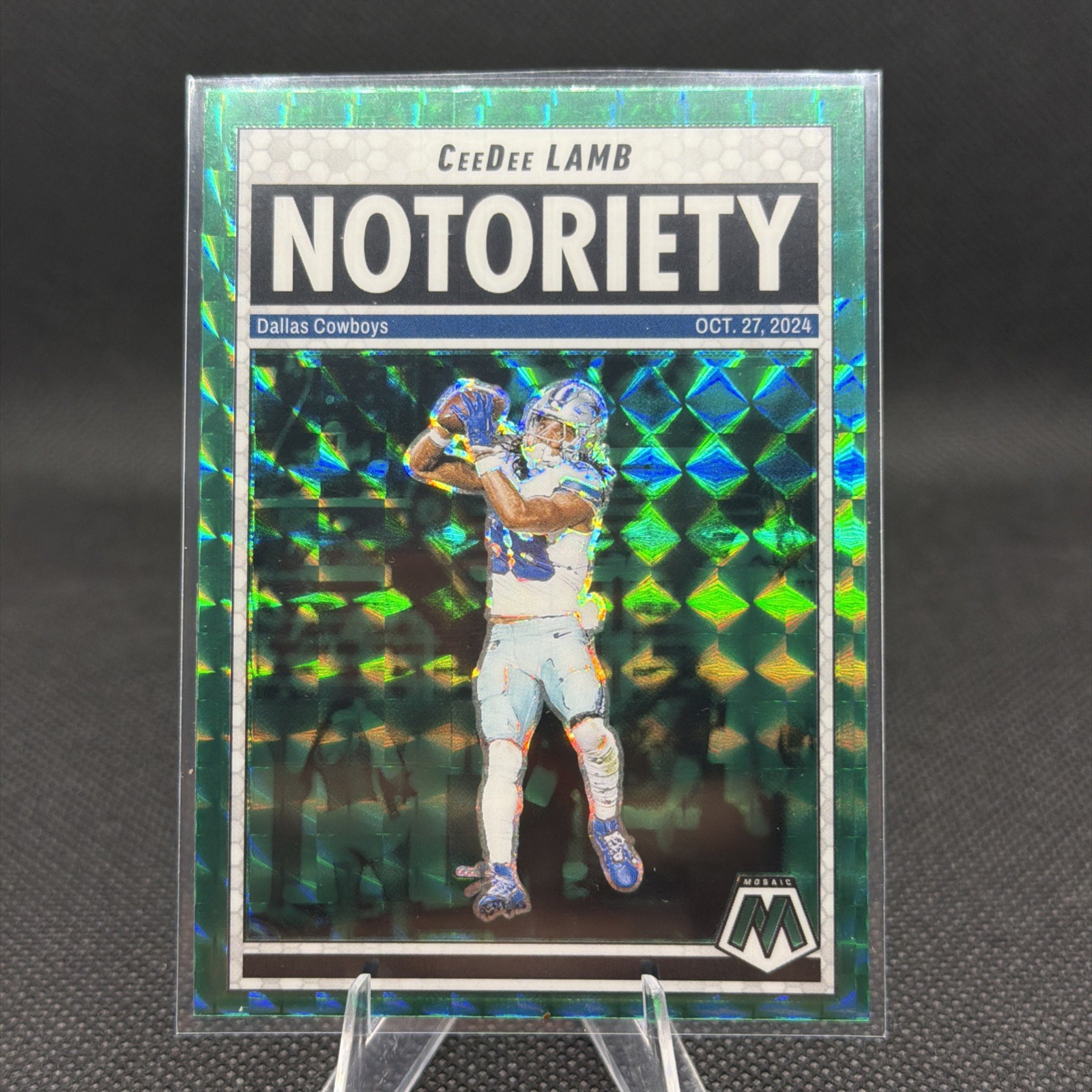 2025 Panini Mosaic - Notoriety CeeDee Lamb #8 Green Mosaic Prizm