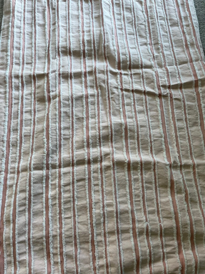 Nicole Miller Pink Pillowcase King Size (19 x 35 inches)! - Image 3 of 4