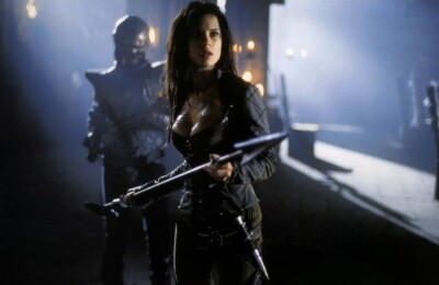 BEAUTIFUL RHONA MITRA 5X7 PHOTO