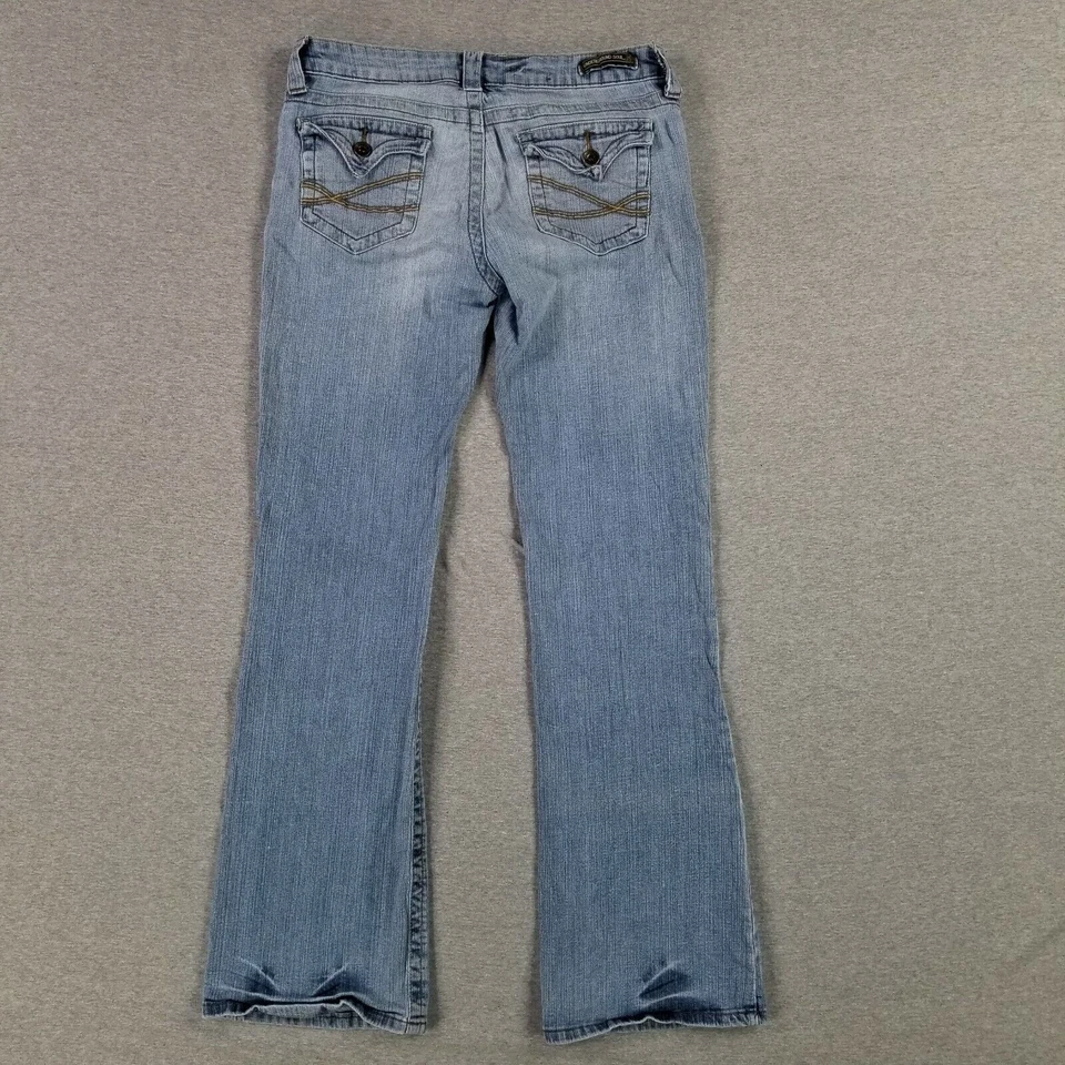 Vintage Underground Soul Size 9 Low Rise Flare Leg Jeans Flap Pockets 2000s - Image 4 of 4