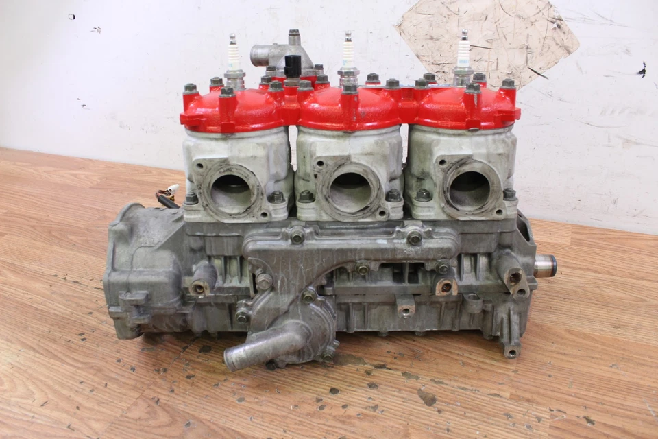 1998 YAMAHA MOUNTAIN MAX 700 MM700 Motor Engine - NEW PISTONS - Image 3 of 4