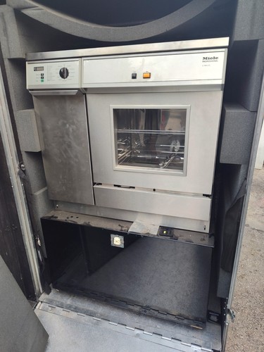 Miele Professional G 7883 CD Glassware Washer Lab Disinfector w/ Road Case!