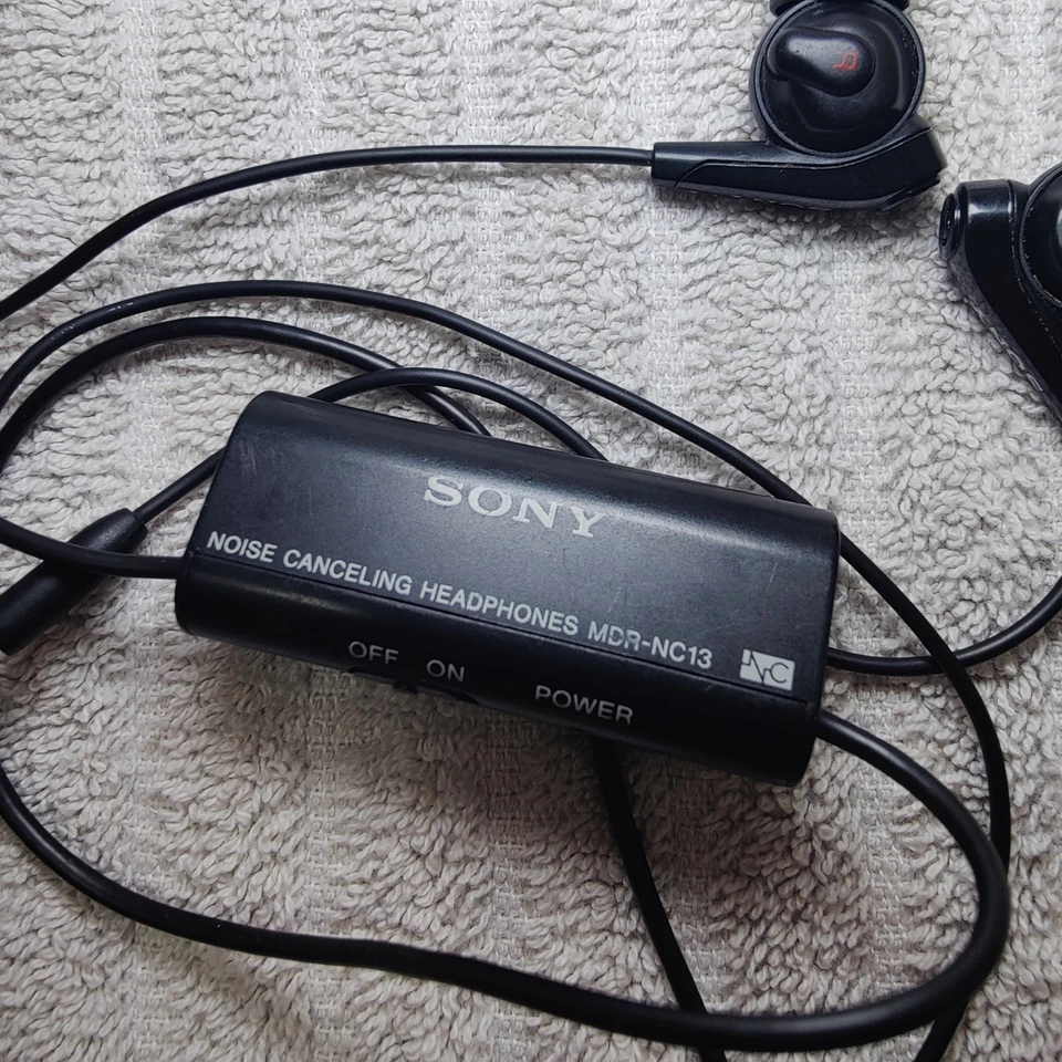 Sony MDR-NC13 In-Ear Noise Cancelling Headphones - Black Tested Working - Image 3 of 4