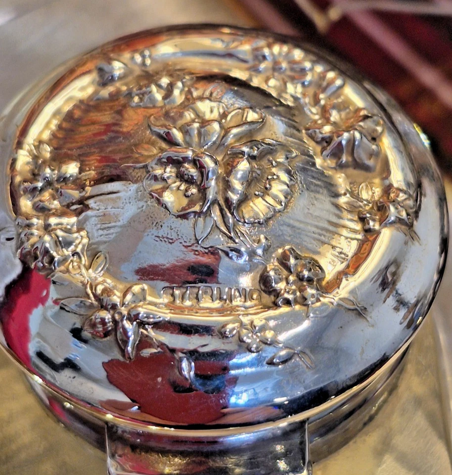 RARO C19 Antiguo Cristal Plata Esterlina .925 Tintero Ornamentado Tapa Reputilizada Como Nuevo Foto 3 de 4