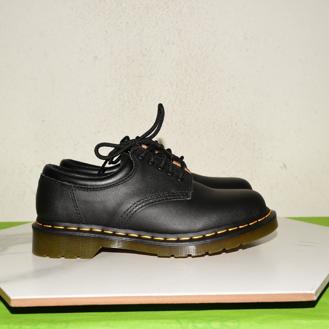 SAOLA Dr Martens 8053 Derby Nero Pelle Uomo UK 5 US Uomo 6 EU 38
