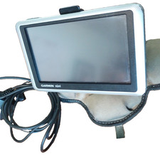 Garmin Nuvi 1300 4.3" Touch Screen Display GPS Navigator Bundle -Needs New Maps