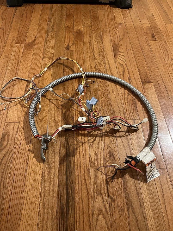 Dureza de cable para cocina de vidrio modelo #KECD807XBL00 Foto 2 de 4