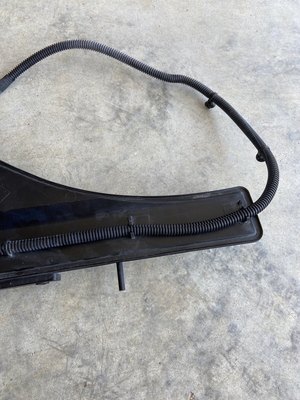 MASERATI GHIBLI S Q4 WINDSHIELD WIPER WASHER FLUID RESERVOIR TANK 670006414 OEM